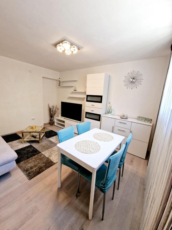 Split Apartment Exterior foto