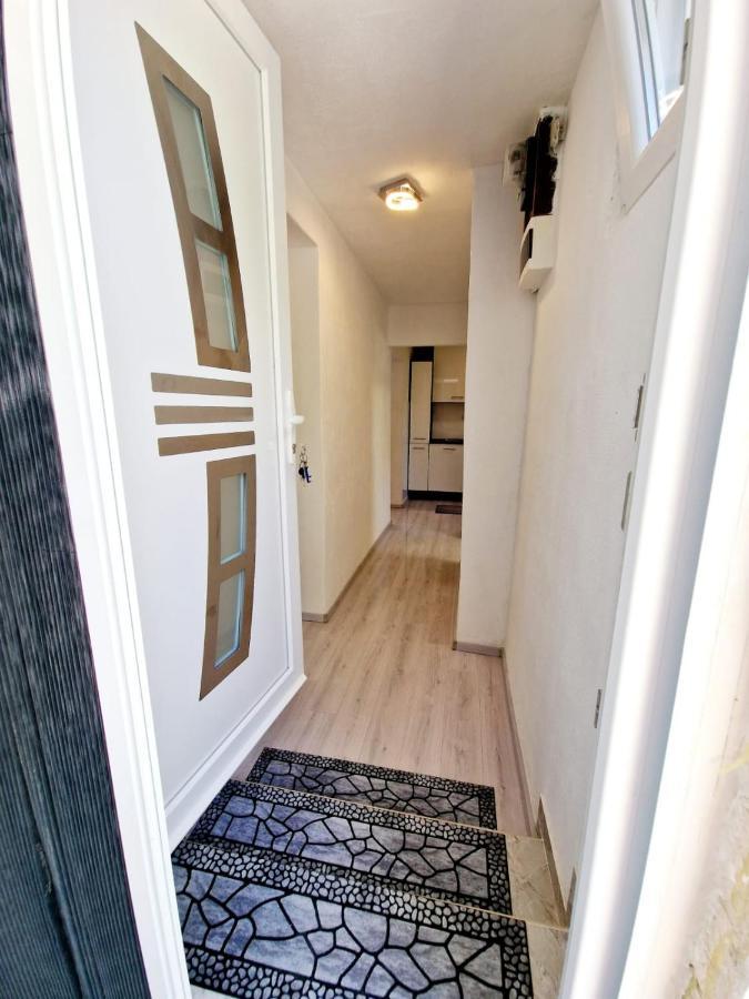 Split Apartment Exterior foto